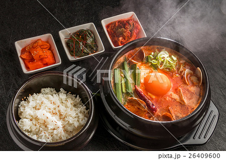 スンドゥブチゲ　韓国の豆腐料理　 Gourmet of Sundubu Korea 26409600