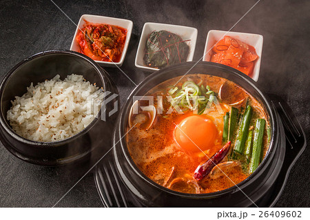 スンドゥブチゲ 韓国の豆腐料理 Gourmet of Sundubu Korea スンドゥブチゲ 韓国の豆腐料理 Gourmet of Sundubu Korea 26409602