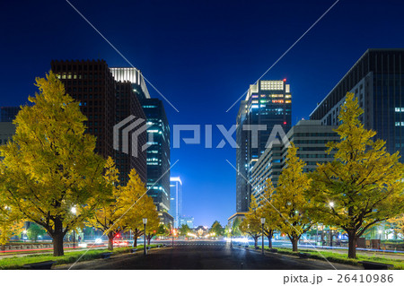 行幸通りからの東京駅周辺の夜景 26410986