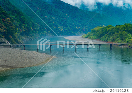 四万十川の岩間沈下橋 四万十川の岩間沈下橋 26416128