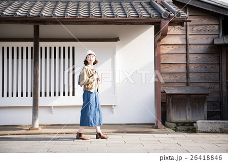 一人旅　女性 26418846