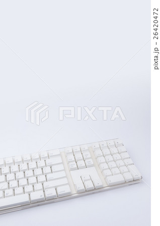 白いキーボード 26420472