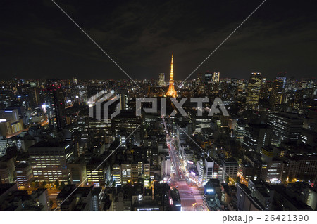 東京都市風景 夜景 東京タワーと都心の街並 夜空 コピースペース 東京都市風景 夜景 東京タワーと都心の街並 夜空 コピースペース 26421390