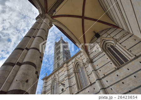 Walls and tower of the Siena Cathedral, Tuscany 26423654