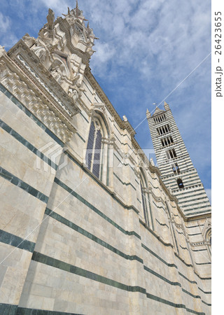 Walls and tower of the Siena Cathedral, Tuscany Walls and tower of the Siena Cathedral, Tuscany 26423655