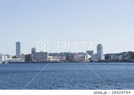 海上から見る、汐入、本町地区の街並み 26429794