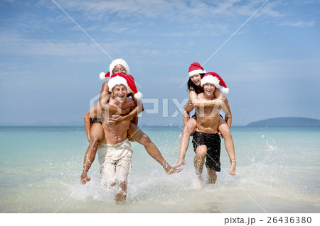 Christmas Santa Hat Vacation Travel Beach Concept Christmas Santa Hat Vacation Travel Beach Concept 26436380