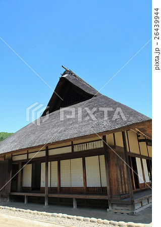 茅葺屋根の古民家 26439944