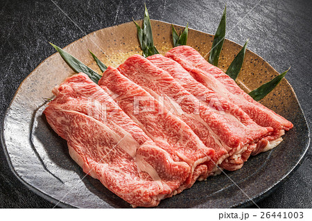 しゃぶしゃぶ用黒毛和牛肉　High-quality marbled Japanese beef 26441003