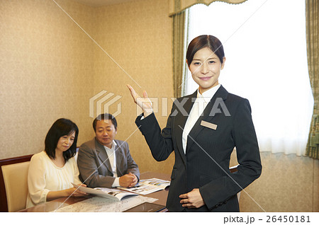 葬儀屋のスタッフ 26450181