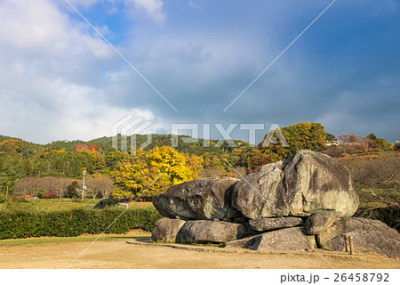 奈良明日香　秋の石舞台 26458792