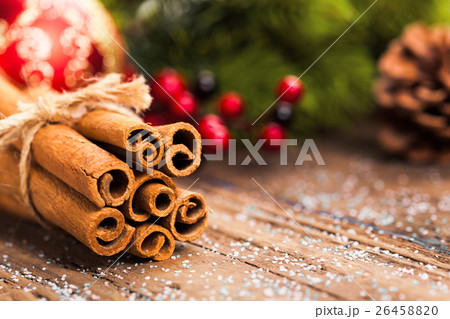 Bunch of cinnamon sticks 26458820