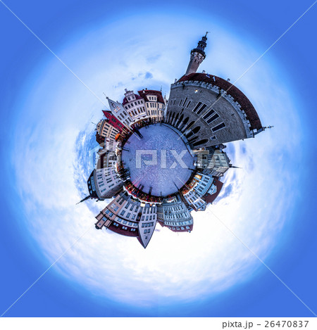 Evening view of Tallinn Town Hall Square or Old Market Square sk 26470837