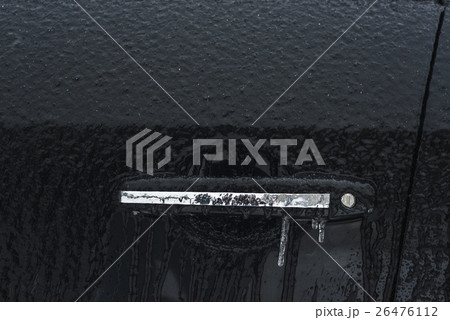 icy grip of the car door 26476112