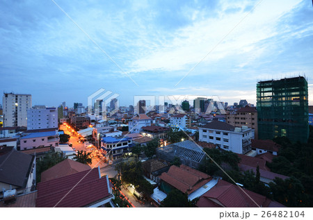 Phnom Penh Town during twilight time Phnom Penh Town during twilight time 26482104