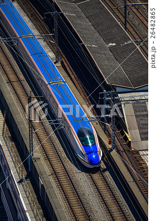 高架を通過する新幹線 26482865