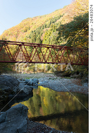 紅葉の関山大滝 紅葉の関山大滝 26483074