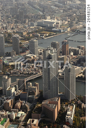 東京都中央区明石町上空から佃島や越中島方向を空撮 26488154