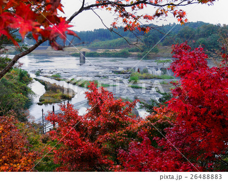 紅葉の曽木の滝　東洋のナイアガラ３ 26488883