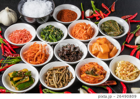 キムチと韓国食材　Delicious general kimchi 26490809