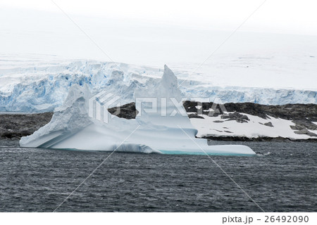 Antarctica in a cloudy day Antarctica in a cloudy day 26492090