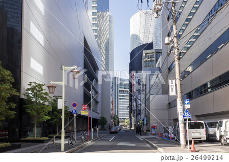 名古屋都市風景 中村区名駅4丁目 ビルの隙間 愛知県産業労働センターウィンクあいちと桜通豊田ビルの写真素材