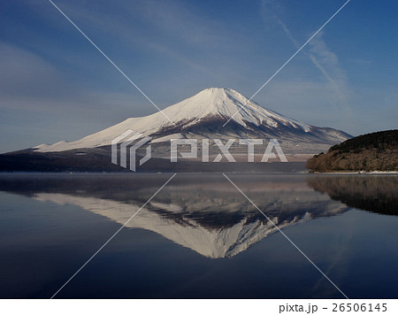 厳冬山中湖の朝 厳冬山中湖の朝 26506145