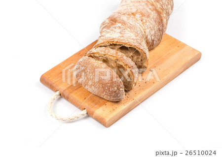 sliced bread on cutting board 26510024