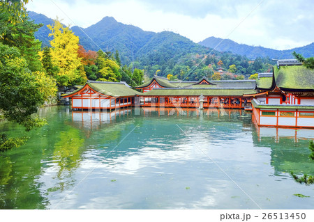 満潮の厳島神社 満潮の厳島神社 26513450