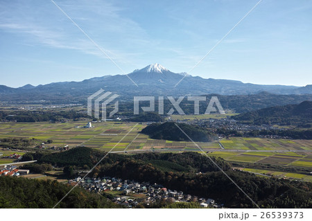 晩秋の大山　冠雪 26539373