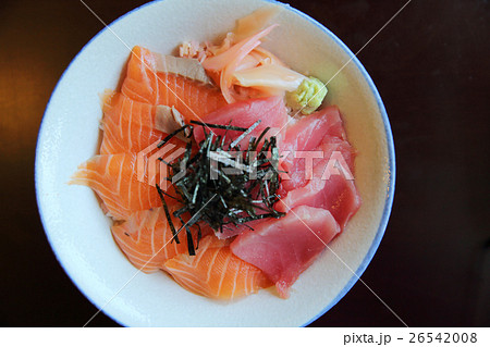Salmon and tuna sushi don Salmon and tuna sushi don 26542008