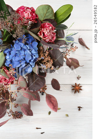 Beautiful autumn bouquet composition of dried 26549582