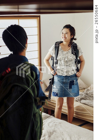 カップル　旅行イメージ 26550684