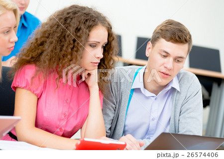 students together to discuss lecture students together to discuss lecture 26574406