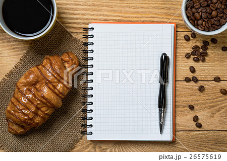 Coffee break with snack 26575619