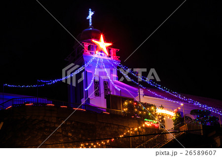 神ノ島教会の夜景 クリスマスイルミネーション 長崎の教会群の写真素材