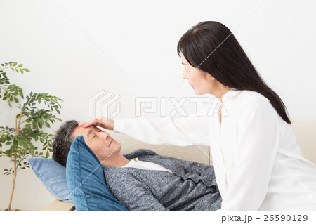 体調不良の夫 体調不良の夫 26590129