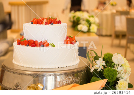 2段のウエディングケーキ 2段のウエディングケーキ 26593414