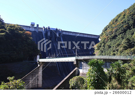 三波石峡公園から見た下久保ダム 26600012