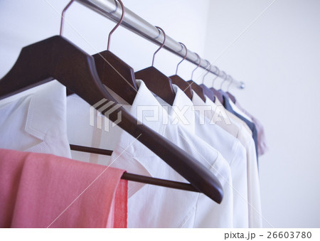 ハンガーにかけられた洋服 ハンガーにかけられた洋服 26603780