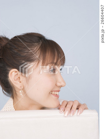 若い女性 26604407