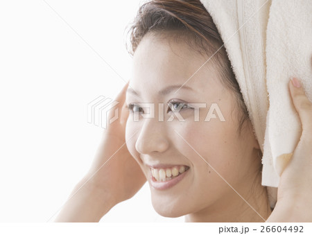 若い女性 26604492