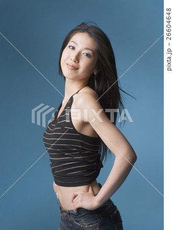 若い女性 26604648