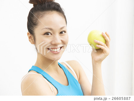 若い女性 若い女性 26605887