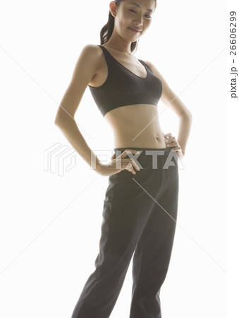 若い女性 26606299
