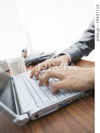 タイピング 26607114