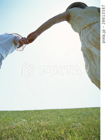 草原の女性 26613587