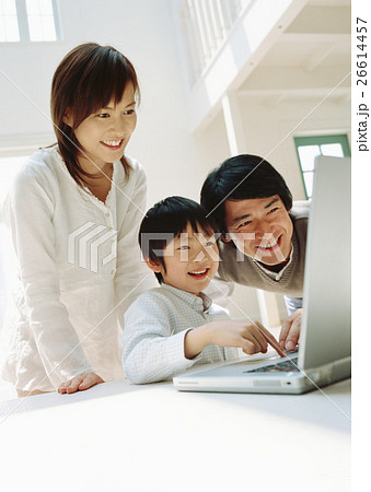 親子でパソコン 親子でパソコン 26614457