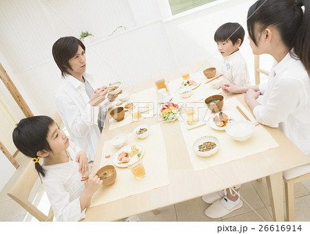 朝食シーン 26616914