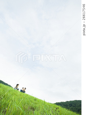 草原の家族 草原の家族 26617546